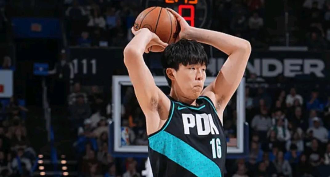 九游官网-已经缺席2场,官方:杨瀚森因背伤再次缺席今天的G联赛比赛